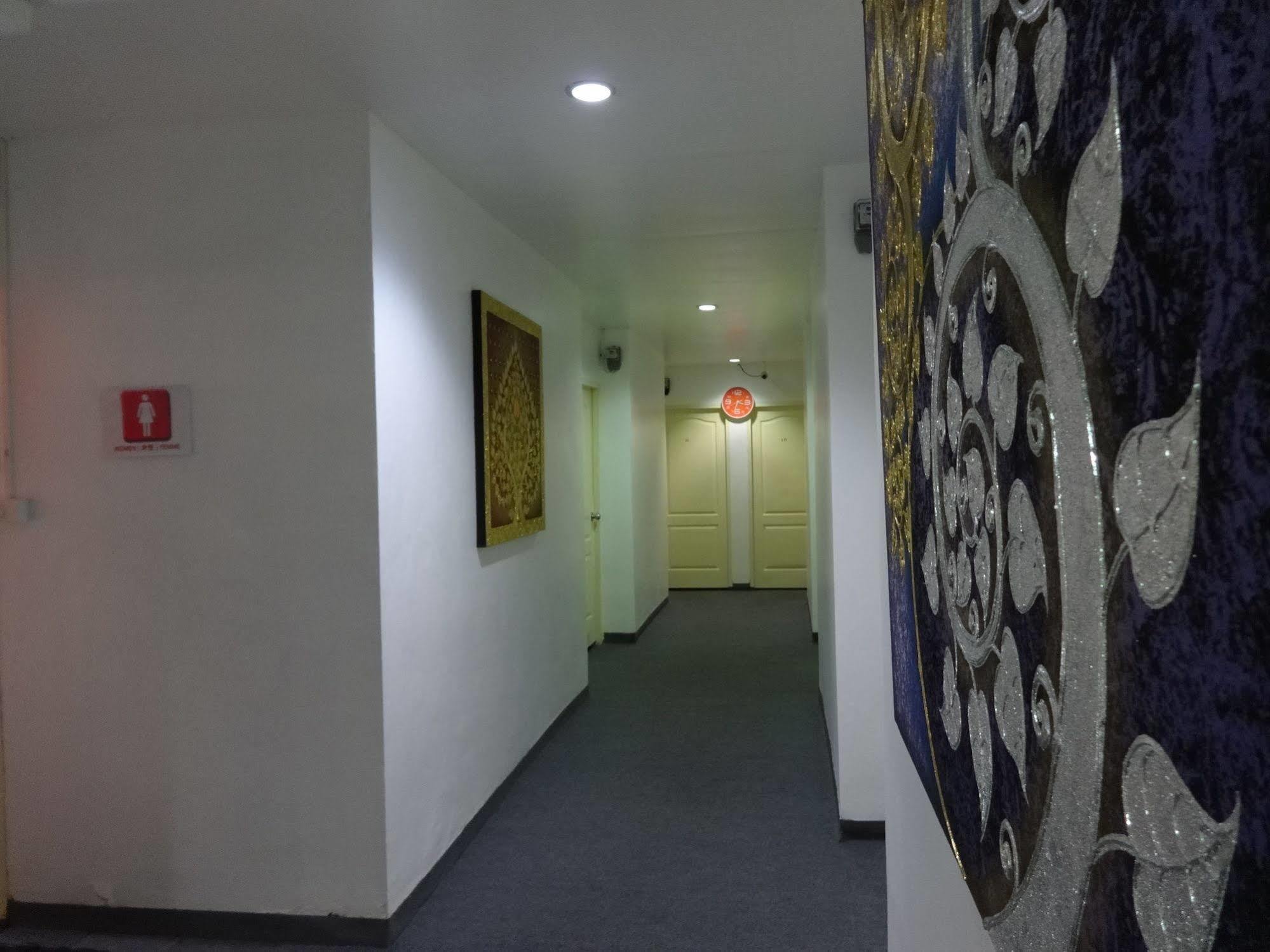 Oyo 568 Art Hotel Hua Lamphong Μπανγκόκ Εξωτερικό φωτογραφία
